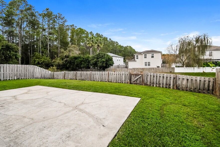 Building Photo - 2236 Fresco Dr