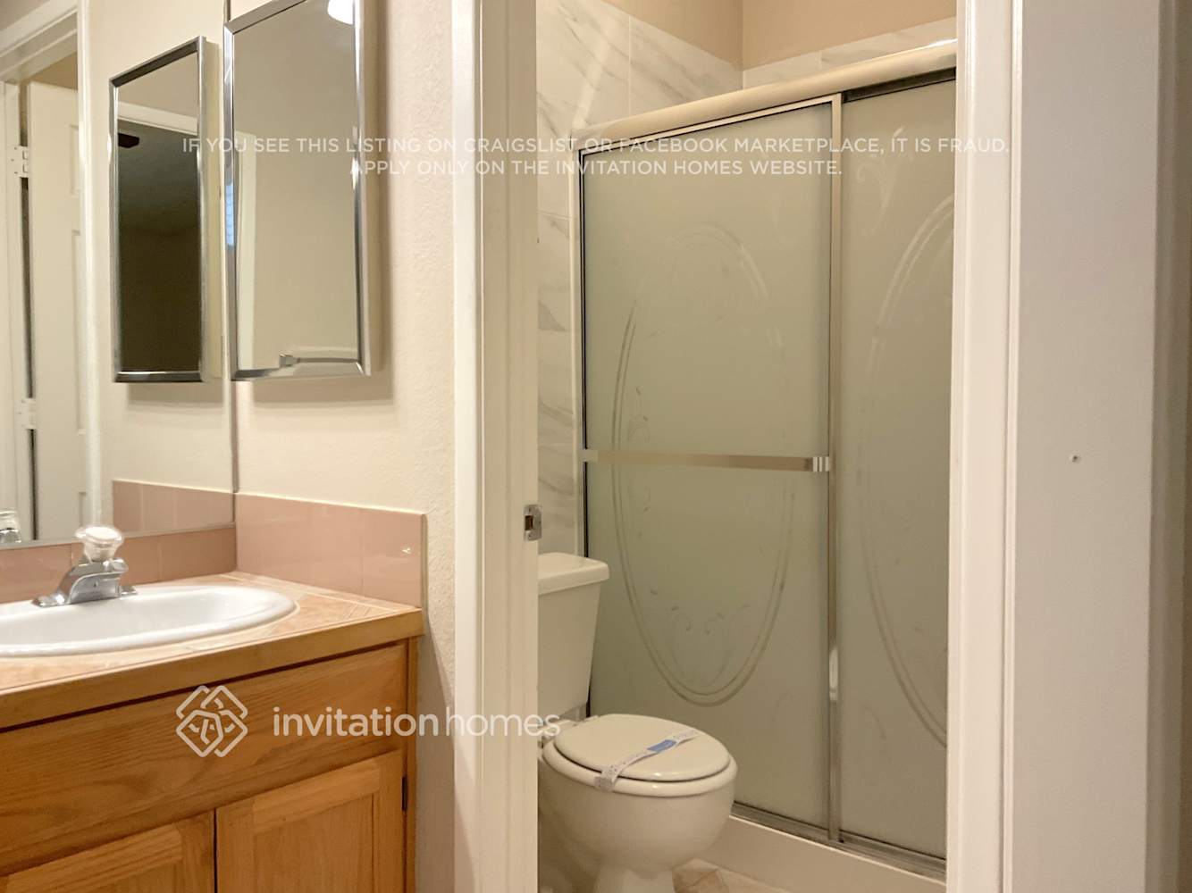 Building Photo - 6256 Small Point Dr