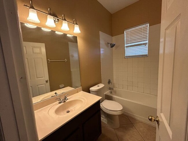 Building Photo - 854 Kazaros Cir