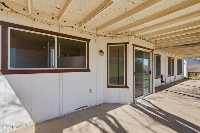 Building Photo - 8509 W Colter St