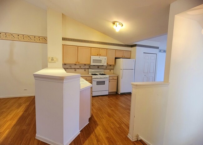 Building Photo - 2125 Fulham Dr