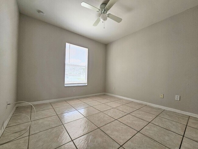 Building Photo - Charming 3-Bedroom, 2-Bath Home in Conveni...