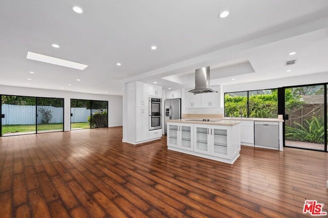Building Photo - 17157 Avenida De Santa Ynez