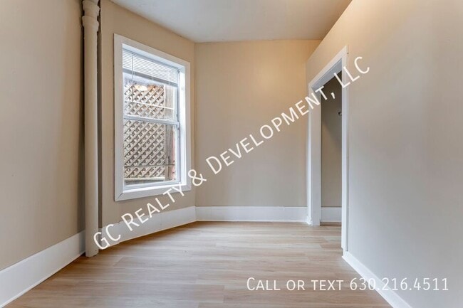 Building Photo - 3328 W Chicago Ave