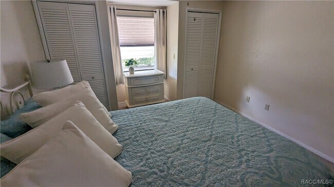 Building Photo - 9664 W Plantation Ln