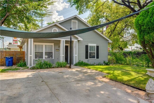 Building Photo - 1105 Clermont Ave