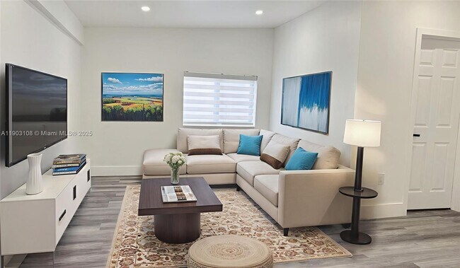 Building Photo - 240 SW 55th Ave