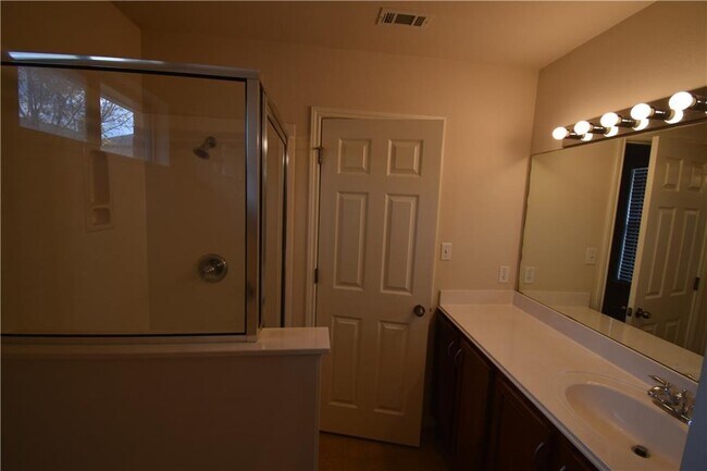 Building Photo - 2133 Oltons Bluff Dr