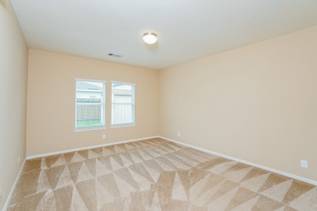 Building Photo - 3 Garden Ridge Ct