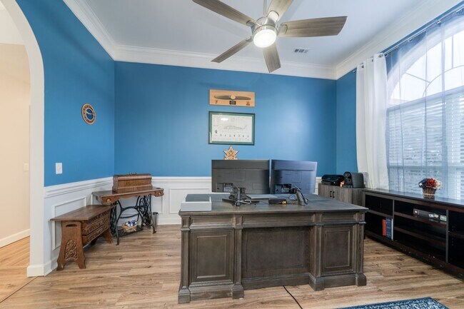 Building Photo - Spacious Madison Home with Pool, Game Room, Bonus Room & Prime Location