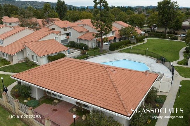 Building Photo - Adorable WATERFRONT Gated Lakeside Villas ...