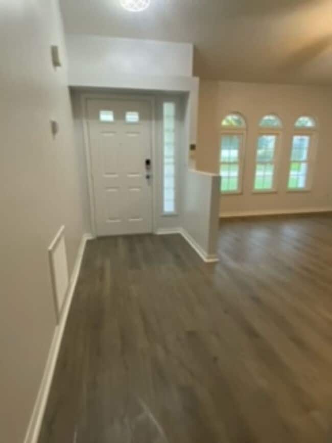 Building Photo - 3662 Heron Dr