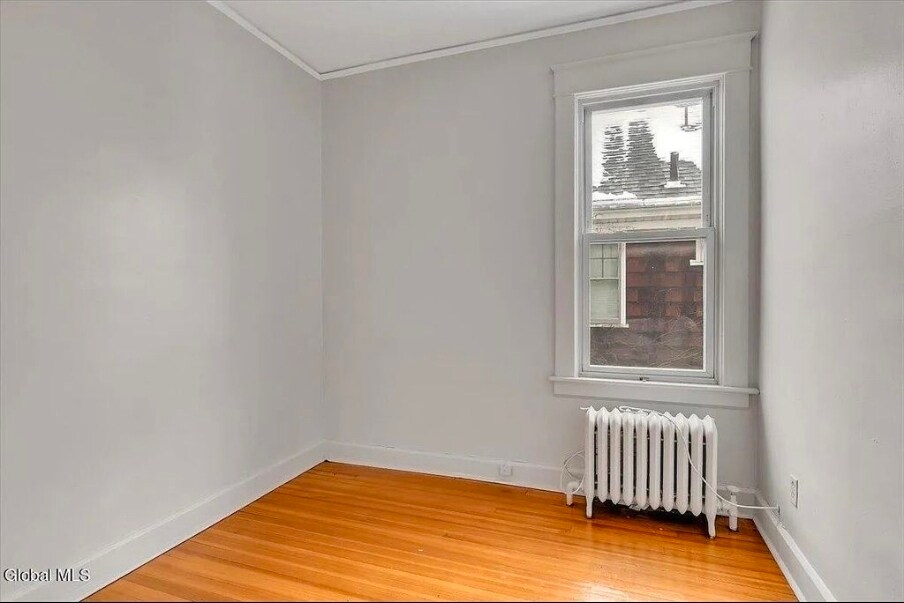 Building Photo - 6 W Erie St