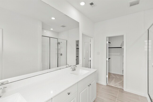 Building Photo - 30314 Tall Fescue Dr