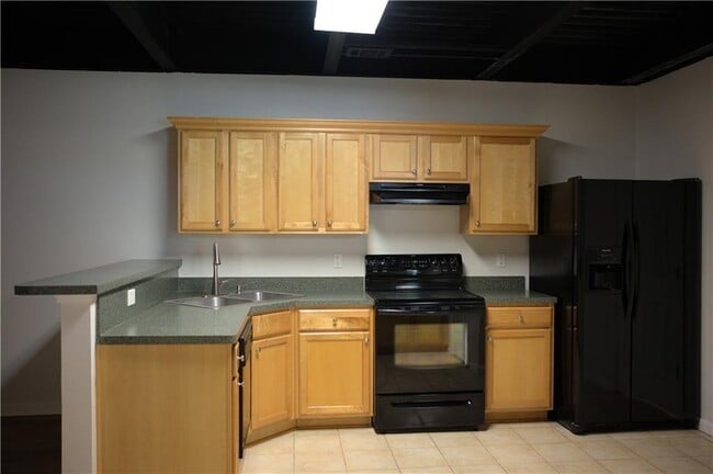 Building Photo - 3830 Mathis Airpark Rd Rd