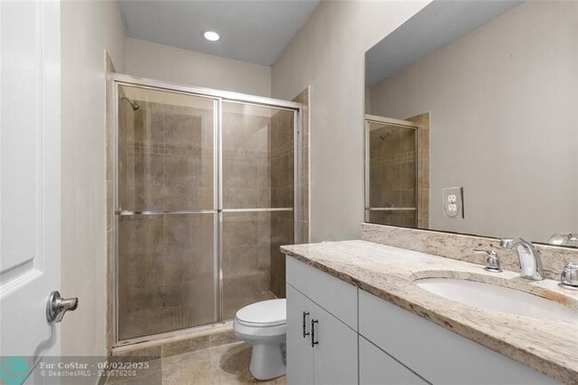 Building Photo - 6918 Long Pine Cir