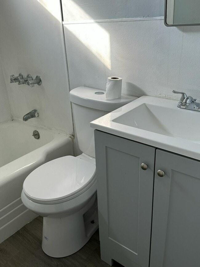 Building Photo - 8104 Force Ave