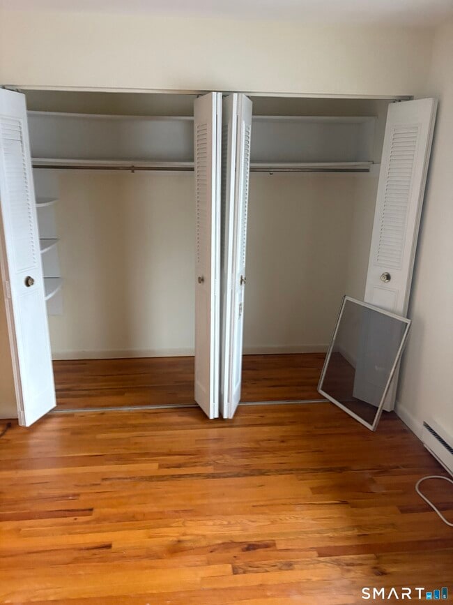 Building Photo - 21 River Pl