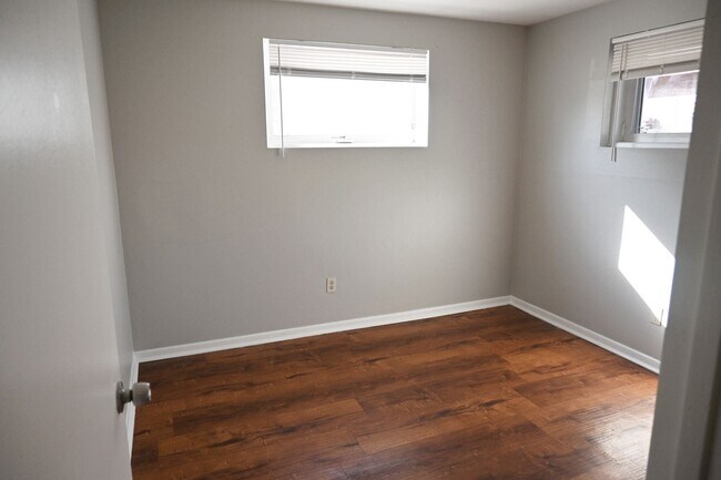 Floorplan - Benson Crest Apartments