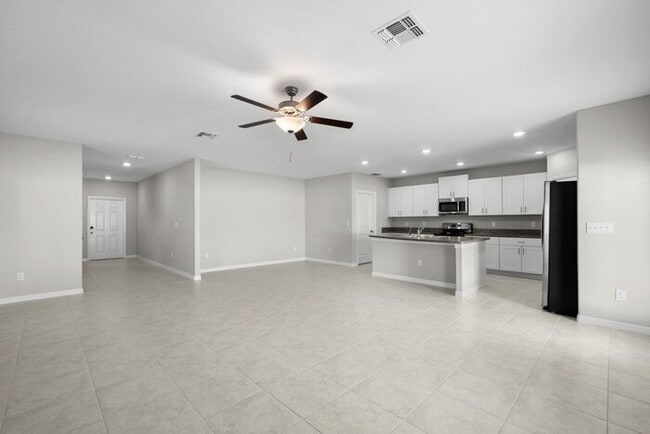 Building Photo - Like New Home For Rent in Touchstone!