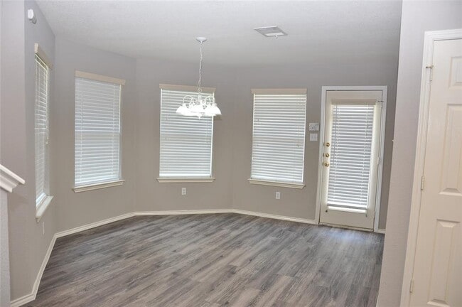 Building Photo - 1328 Davis Mountain Loop
