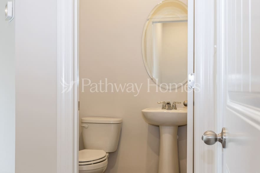 Building Photo - 2337 Nabali Wy