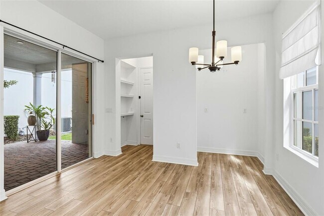 Building Photo - 1859 Treasure Cv