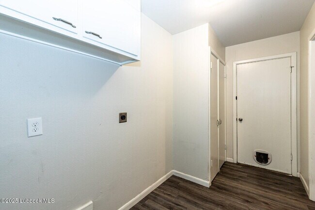 Building Photo - 3805 48th St