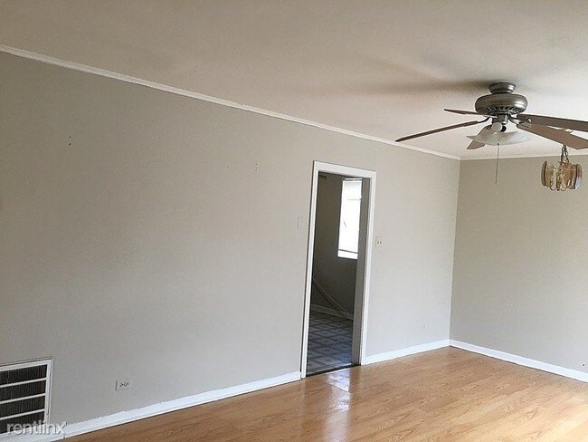 Building Photo - 2 br, 1 bath House - 62 Sauk Trail