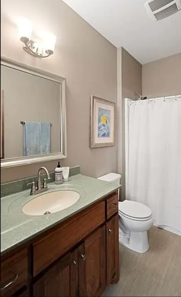 Building Photo - 944 Cove Ct NW