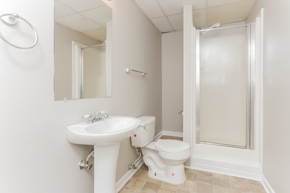 Building Photo - 7823 Cambridge Dr