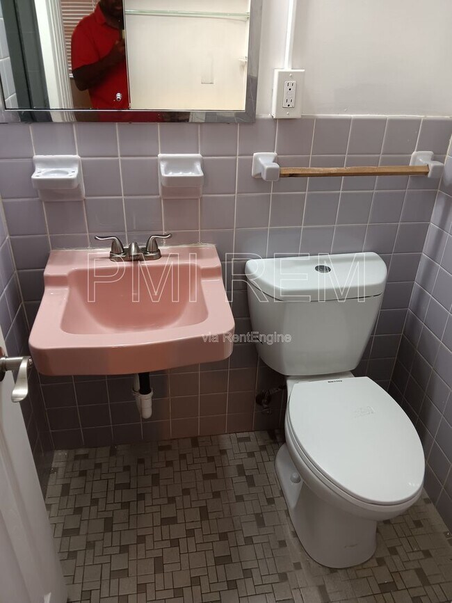 Building Photo - 16025 Van Aken Blvd