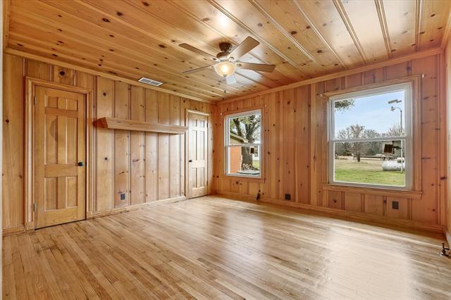 Building Photo - 3679 FM Rd 16