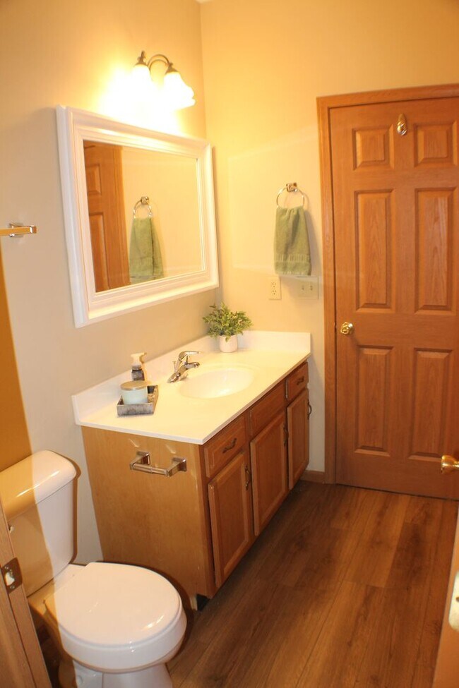Building Photo - Modern Brick Ranch with 3 Bedrooms, 1.5 Ba...