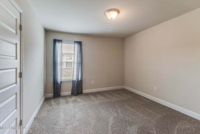 Building Photo - 6487 Eastland Cir