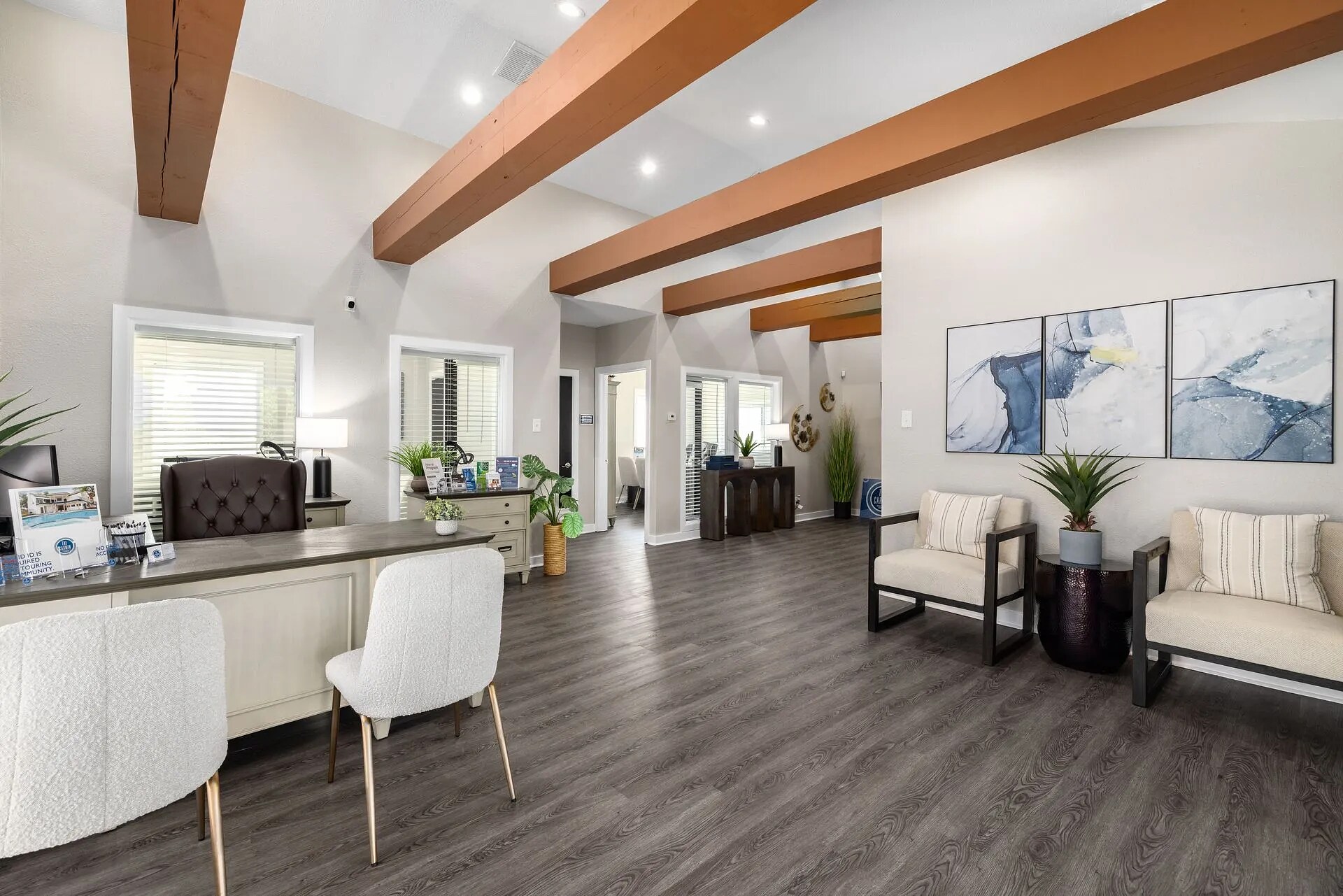 Building Photo - 711 Brentford Pl