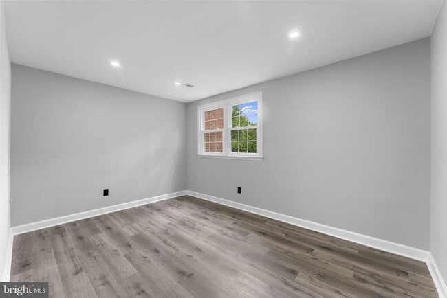 Building Photo - 1044 Ramsgate Ct