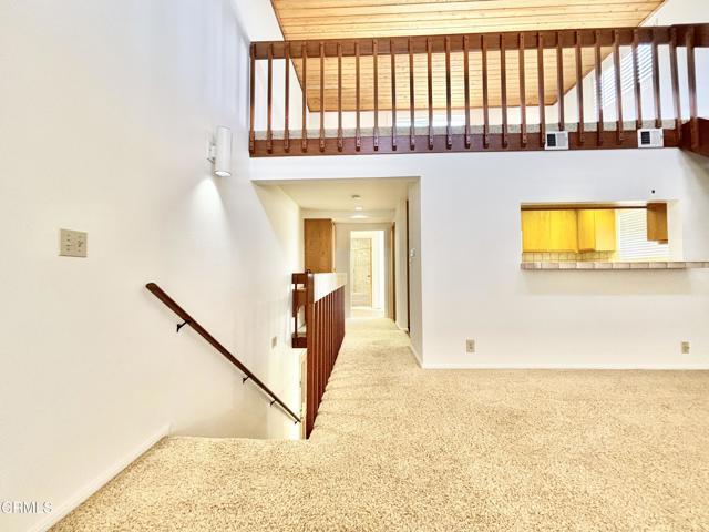 Building Photo - 272 Cahuenga Dr
