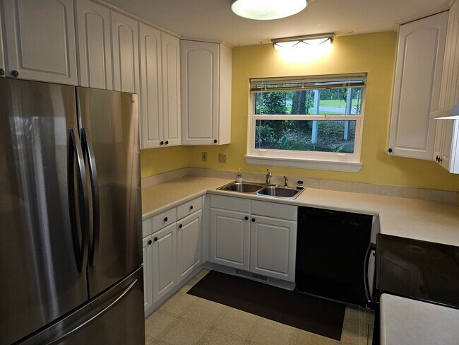 Building Photo - 3624 Barbary Dr