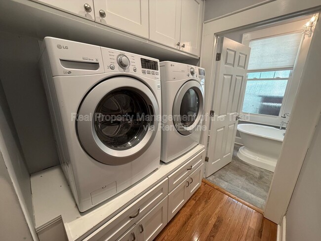 Building Photo - 340 W End Blvd