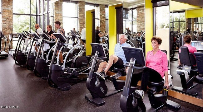 Building Photo - 12725 W Dale Ln