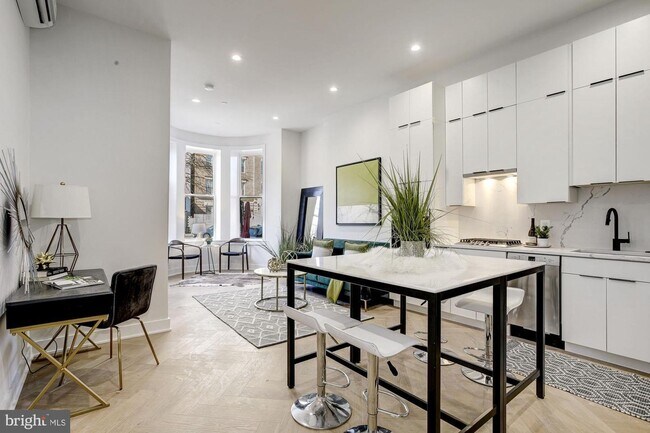 Building Photo - 1225 11th St NW