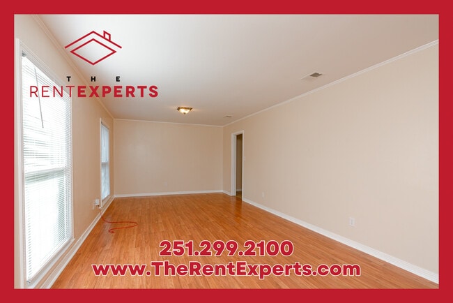 Building Photo - 5466 Vanderbilt Dr