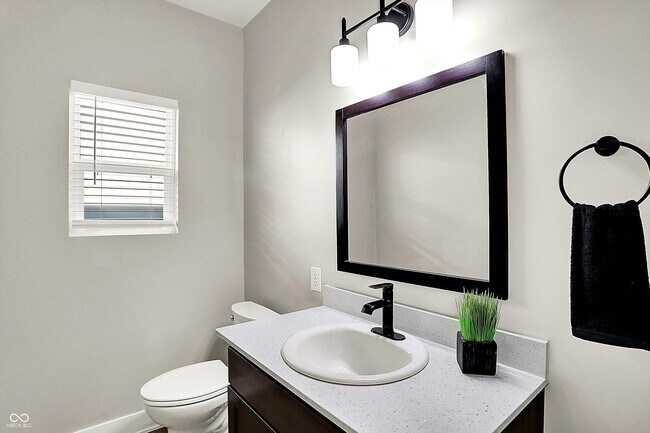 Building Photo - 1622 Prospect St