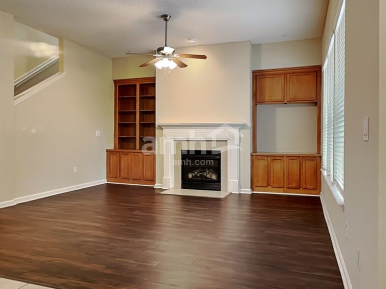 Building Photo - 8420 Candlewood Cove Trl
