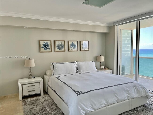 Building Photo - 1830 S Ocean Dr