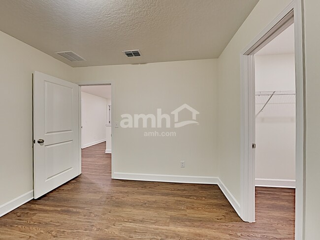 Building Photo - 2867 Calebs Cove Way