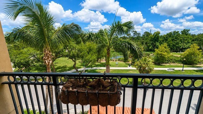 Building Photo - 1064 N Tamiami Trl