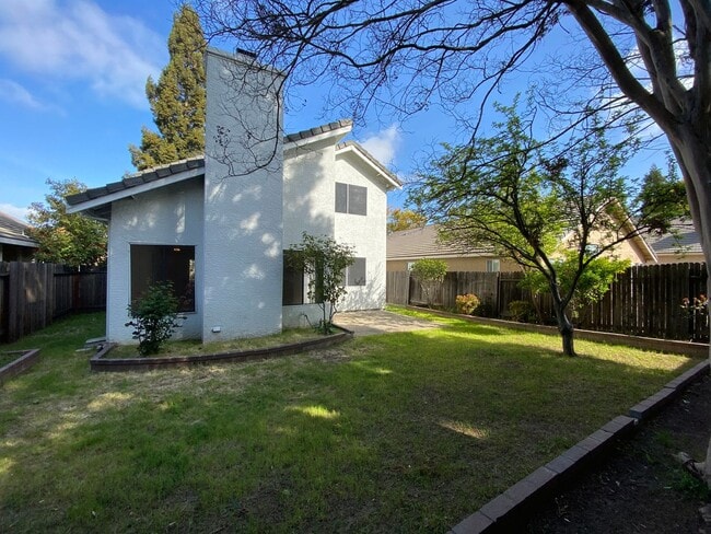 Building Photo - Lovely 2 Story Home in the Heart of Laguna.