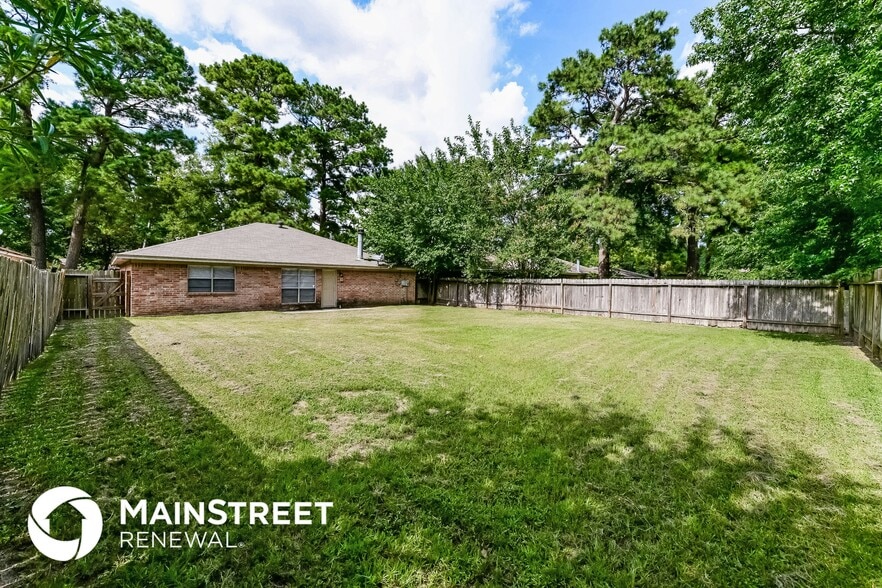 Building Photo - 9415 Charterlawn Cir